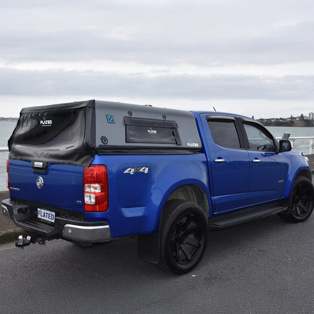 CAP - Mid-Size 5&#39;X Bed Inflatable Ute Canopy